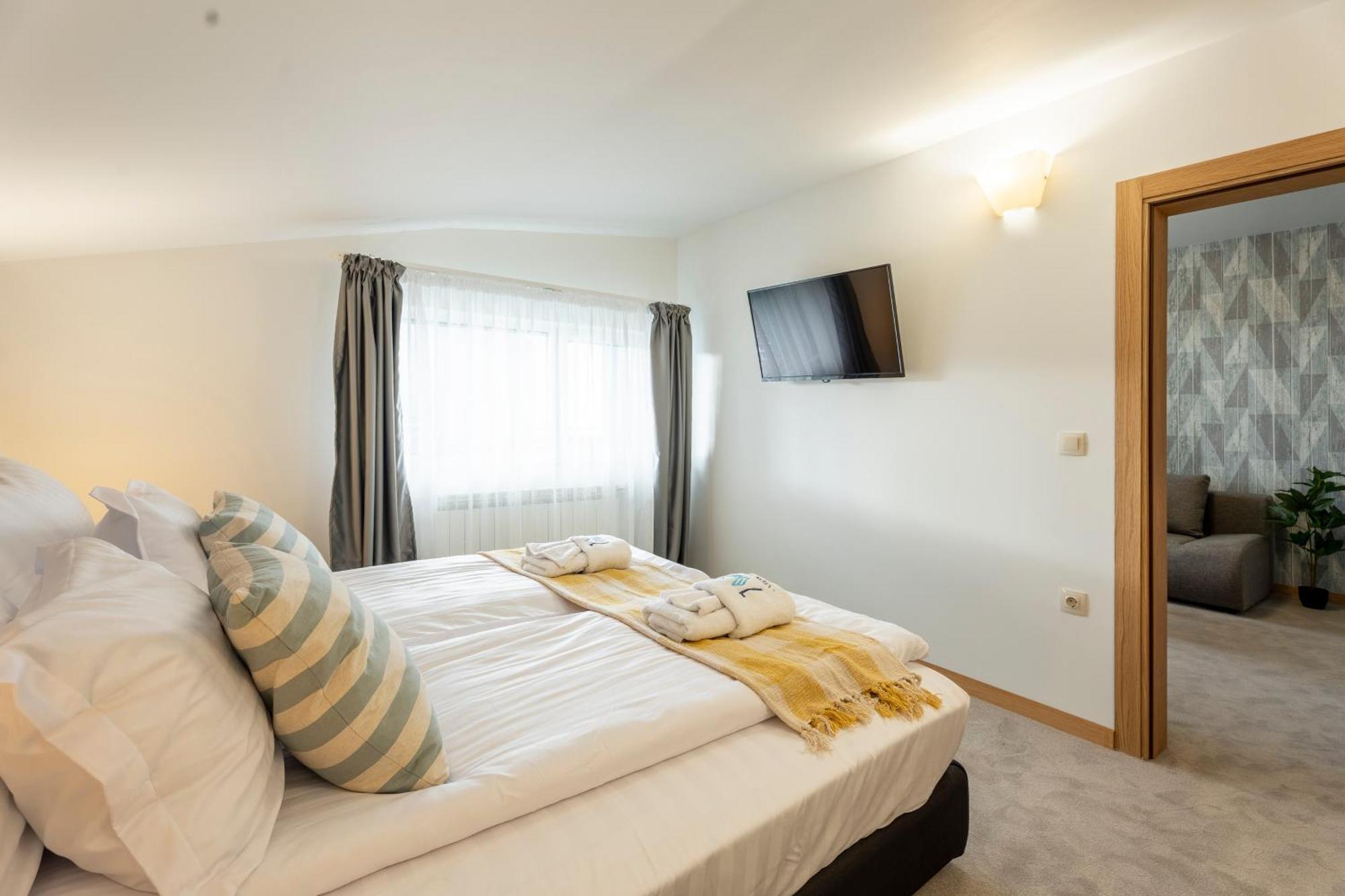103 View Park Hotel パニチシテ エクステリア 写真